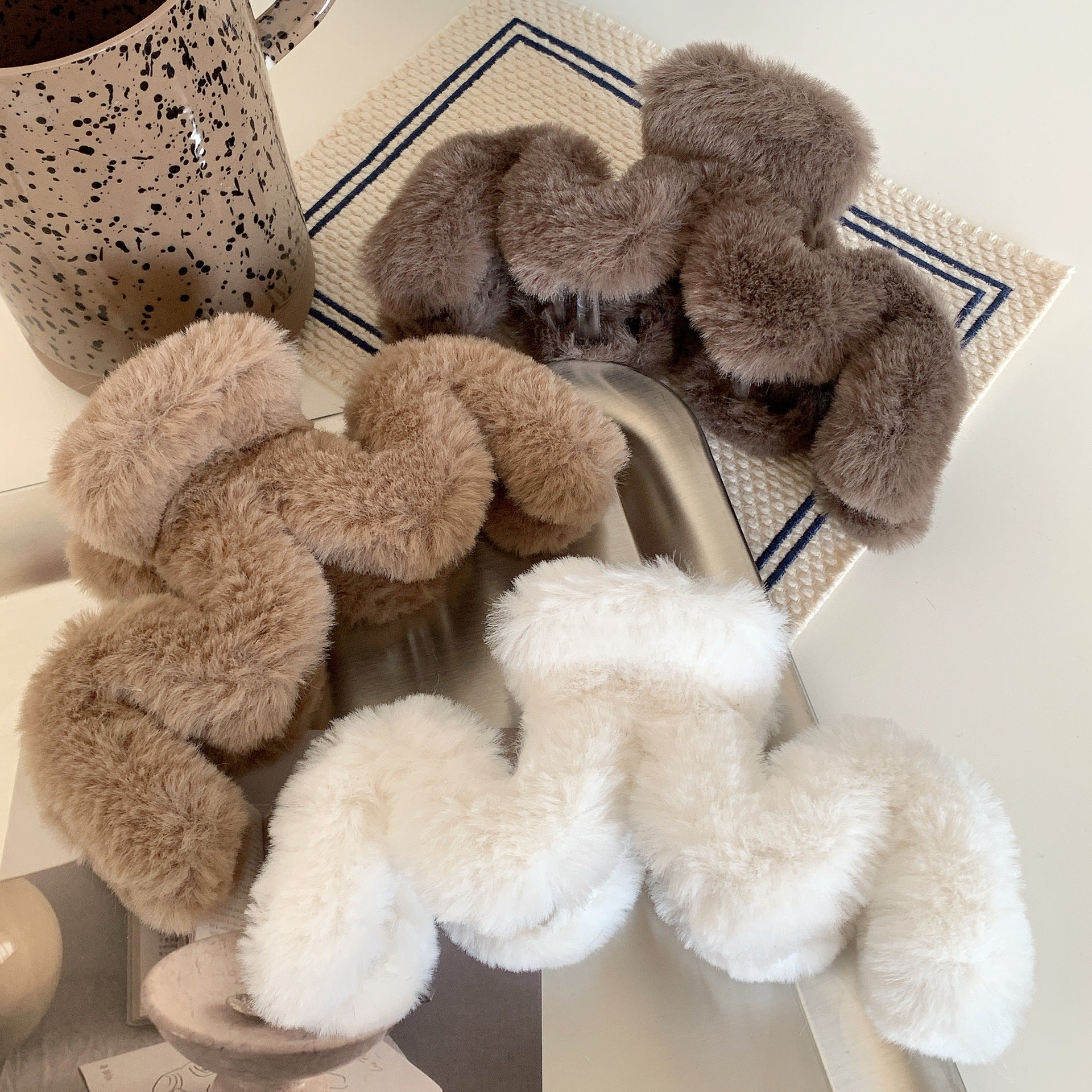 Wholesale Plush Grab Clips